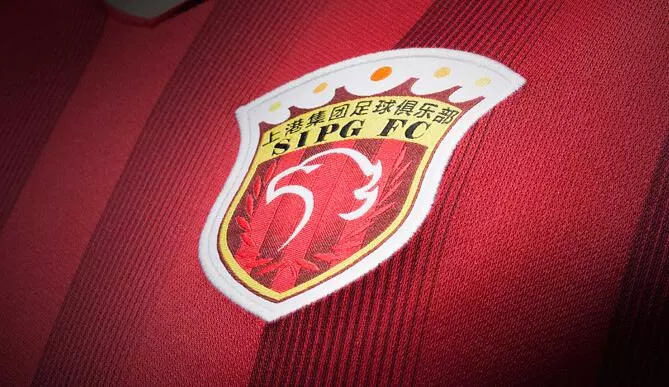 英雄麦克疯：Leyan调侃自己闪现撞墙 Rookie时刻鼓励队友
