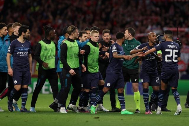 Oner直播自曝在T1的两年年薪53亿韩元，约2620万RMB