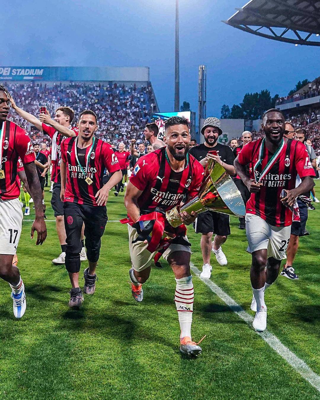 LPL今日首发名单：TheShy上路交手369、SofM野区对决Kanavi